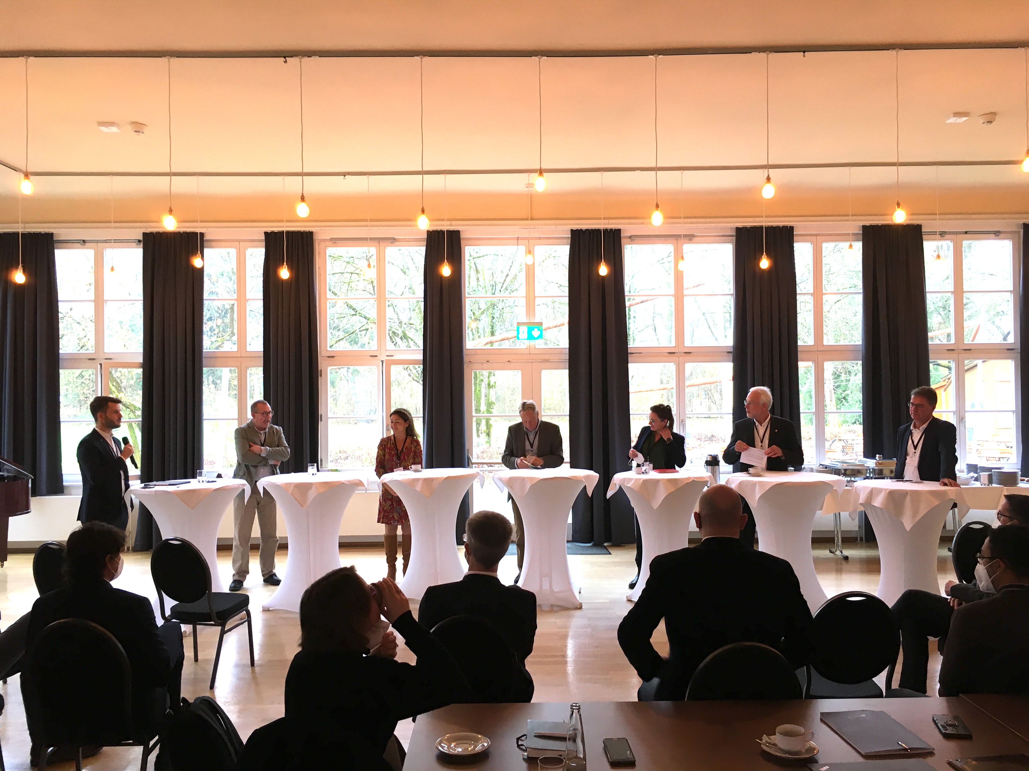 Podiumsdiskussion01.jpg